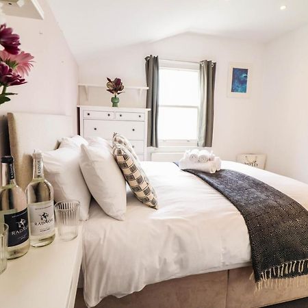 Modern & Spacious 1 Bedroom Clapham Junction Flat London Eksteriør bilde