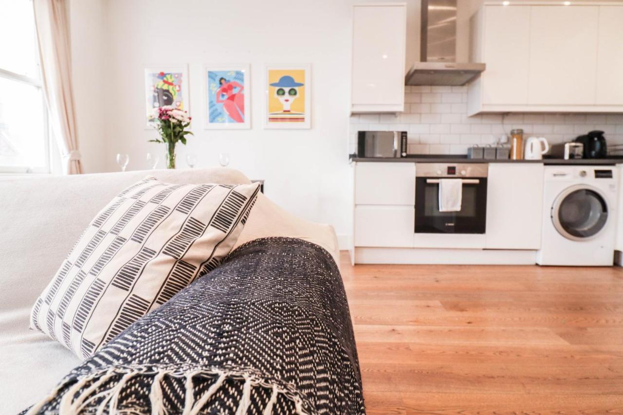 Modern & Spacious 1 Bedroom Clapham Junction Flat London Eksteriør bilde