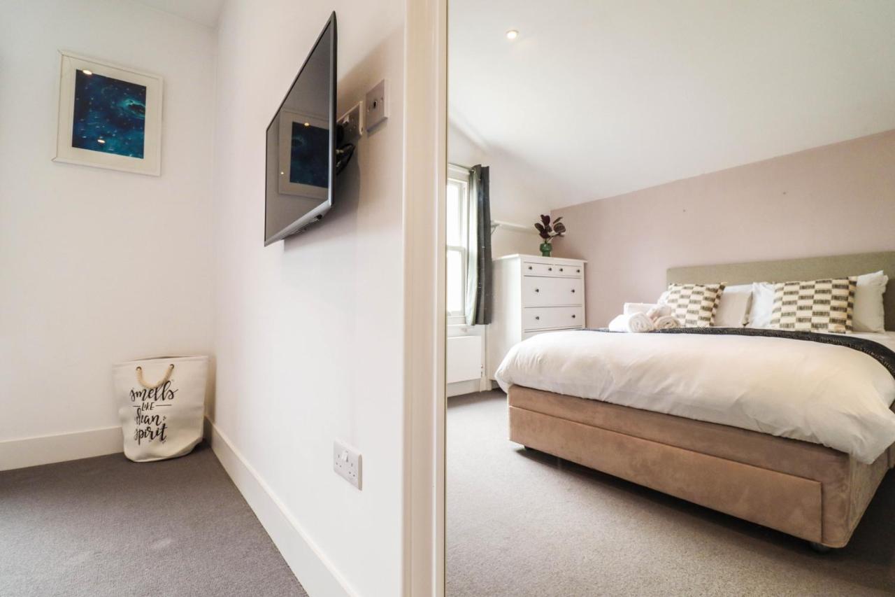 Modern & Spacious 1 Bedroom Clapham Junction Flat London Eksteriør bilde